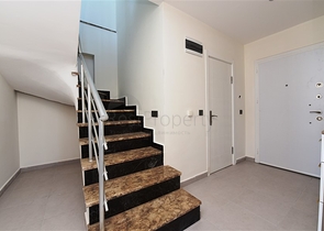 اطلالة بحر - دوبلكس عائلية -4 غرف وصالة مع الاثاث -في محمودلار / الانيا 