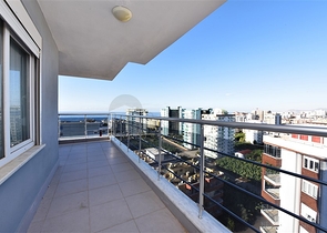 اطلالة بحر - دوبلكس عائلية -4 غرف وصالة مع الاثاث -في محمودلار / الانيا 