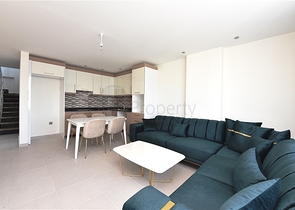 اطلالة بحر - دوبلكس عائلية -4 غرف وصالة مع الاثاث -في محمودلار / الانيا 