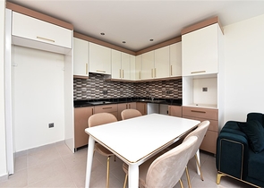 اطلالة بحر - دوبلكس عائلية -4 غرف وصالة مع الاثاث -في محمودلار / الانيا 