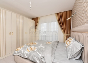 اطلالة بحر - دوبلكس عائلية -4 غرف وصالة مع الاثاث -في محمودلار / الانيا 