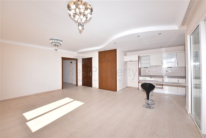 اطلالة بحر ونهر -شقة واسعة غرفتين وصالة -في توسمور / الانيا 