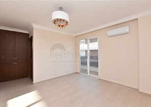 اطلالة بحر ونهر -شقة واسعة غرفتين وصالة -في توسمور / الانيا 