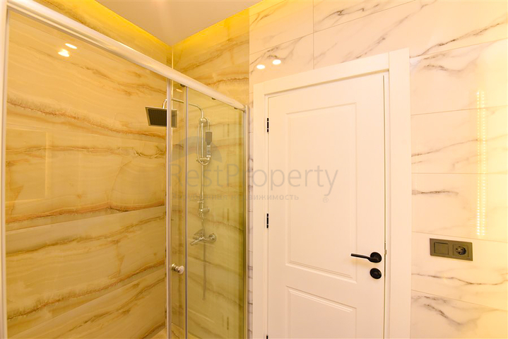 فلل للبيع في الانيا -تصميم فاخر مع مسبح خاص -في كارجيجاك / الانيا 