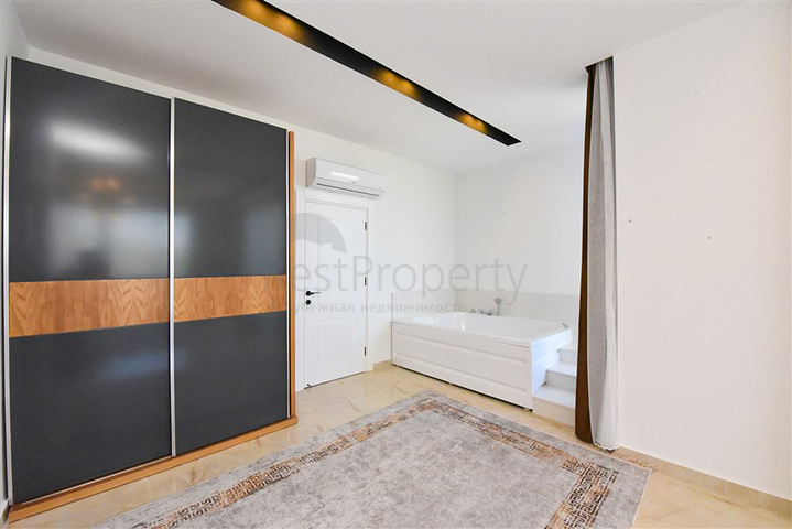 فلل للبيع في الانيا -تصميم فاخر مع مسبح خاص -في كارجيجاك / الانيا 