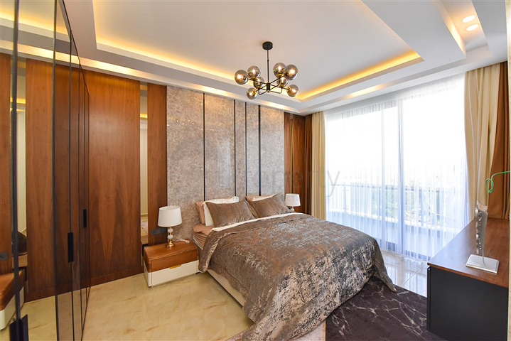 فلل للبيع في الانيا -تصميم فاخر مع مسبح خاص -في كارجيجاك / الانيا 