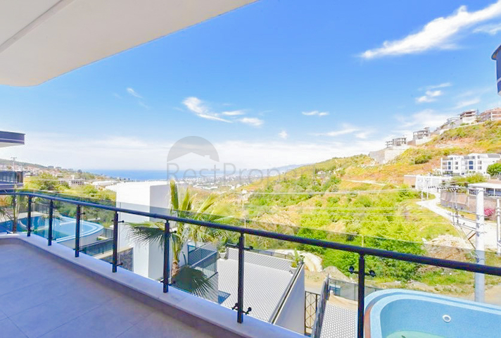 فلل للبيع في الانيا -تصميم فاخر مع مسبح خاص -في كارجيجاك / الانيا 