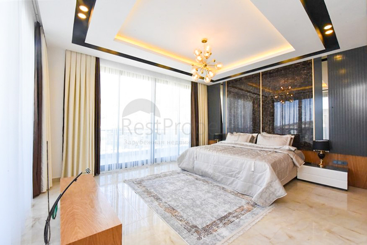 فلل للبيع في الانيا -تصميم فاخر مع مسبح خاص -في كارجيجاك / الانيا 