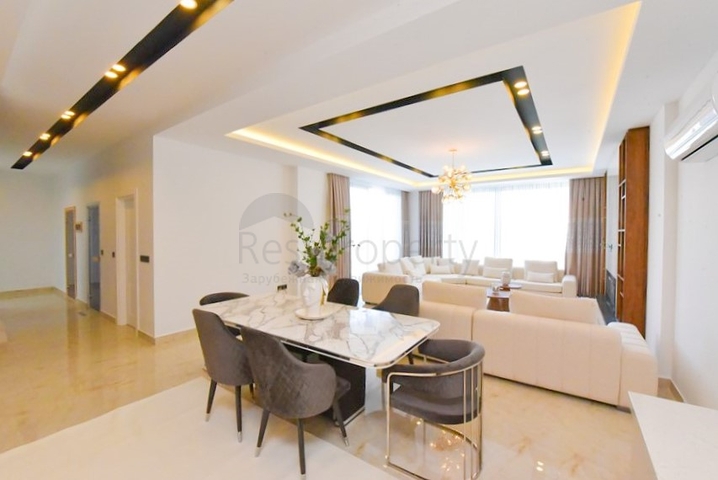 فلل للبيع في الانيا -تصميم فاخر مع مسبح خاص -في كارجيجاك / الانيا 