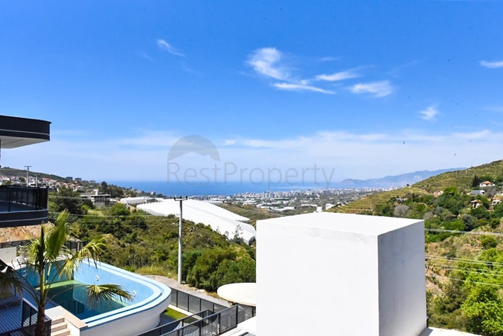 فلل للبيع في الانيا -تصميم فاخر مع مسبح خاص -في كارجيجاك / الانيا 