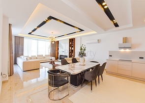 فلل للبيع في الانيا -تصميم فاخر مع مسبح خاص -في كارجيجاك / الانيا 