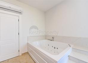 فلل للبيع في الانيا -تصميم فاخر مع مسبح خاص -في كارجيجاك / الانيا 