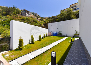 فلل للبيع في الانيا -تصميم فاخر مع مسبح خاص -في كارجيجاك / الانيا 