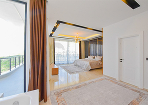 فلل للبيع في الانيا -تصميم فاخر مع مسبح خاص -في كارجيجاك / الانيا 