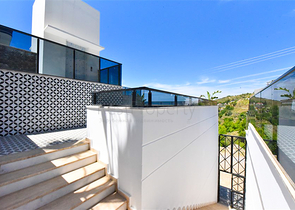 فلل للبيع في الانيا -تصميم فاخر مع مسبح خاص -في كارجيجاك / الانيا 