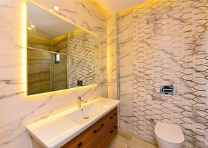 فلل للبيع في الانيا -تصميم فاخر مع مسبح خاص -في كارجيجاك / الانيا 