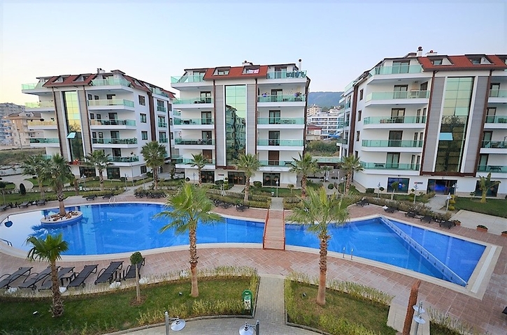 منطقة سكنية هادئة وقريبة من الخدامات - شقة 2 غرفة وصالة مفروشة -مجمع جديد -في اوبا / الانيا 