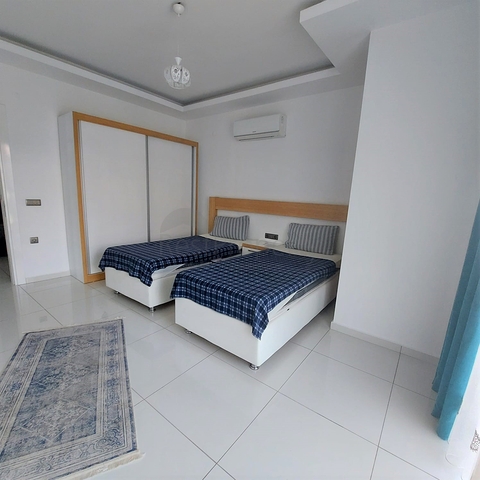 منطقة سكنية هادئة وقريبة من الخدامات - شقة 2 غرفة وصالة مفروشة -مجمع جديد -في اوبا / الانيا 