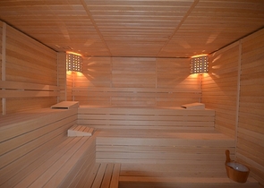 منطقة سكنية هادئة وقريبة من الخدامات - شقة 2 غرفة وصالة مفروشة -مجمع جديد -في اوبا / الانيا 