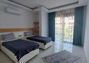 منطقة سكنية هادئة وقريبة من الخدامات - شقة 2 غرفة وصالة مفروشة -مجمع جديد -في اوبا / الانيا 