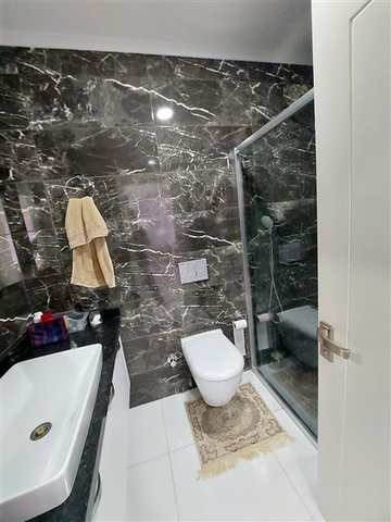 مجمعات سكنية فاخرة في الانيا - شقة غرفة وصالة مفروشة -في كارجيجاك / الانيا 