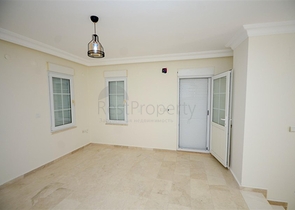 فلل للبيع في الانيا - فيلا 3 غرف وصالة واسعة -ضمن مجمع -في افسلار / الانيا 