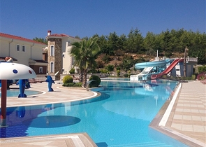 فلل للبيع في الانيا - فيلا 3 غرف وصالة واسعة -ضمن مجمع -في افسلار / الانيا 