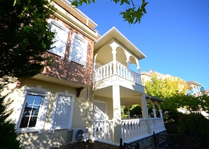 فلل للبيع في الانيا - فيلا 3 غرف وصالة واسعة -ضمن مجمع -في افسلار / الانيا 