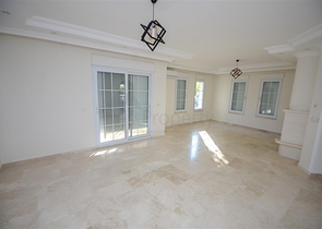 فلل للبيع في الانيا - فيلا 3 غرف وصالة واسعة -ضمن مجمع -في افسلار / الانيا 