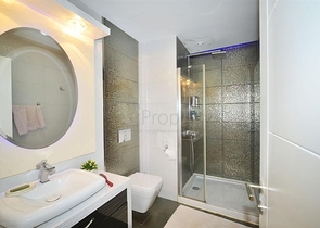 شقة ضمن مجمع خمس نجوم - تصميم 1+1 مفروشة  - في الانيا 