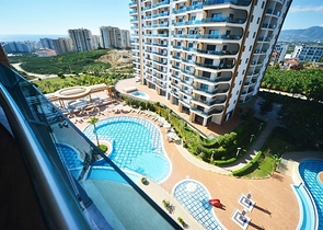 شقة ضمن مجمع خمس نجوم - تصميم 1+1 مفروشة  - في الانيا 