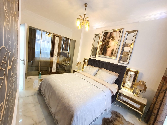 شقة غرفة وصالة جديدة - مفروشة وضمن مجمع سكني في محمودلار / الانيا 