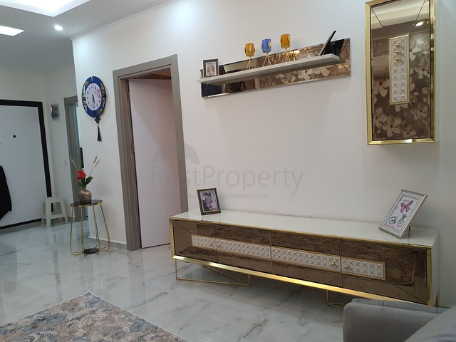 شقة غرفة وصالة جديدة - مفروشة وضمن مجمع سكني في محمودلار / الانيا 