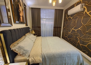 شقة غرفة وصالة جديدة - مفروشة وضمن مجمع سكني في محمودلار / الانيا 