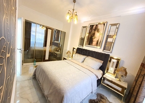 شقة غرفة وصالة جديدة - مفروشة وضمن مجمع سكني في محمودلار / الانيا 