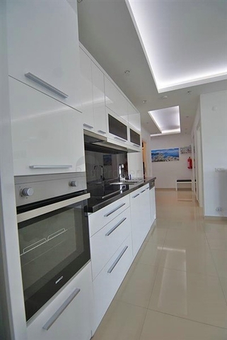 مجمع انيق في اوبا - شقة 2 غرفة وصالة مفروشة -في منطقة اوبا / الانيا 