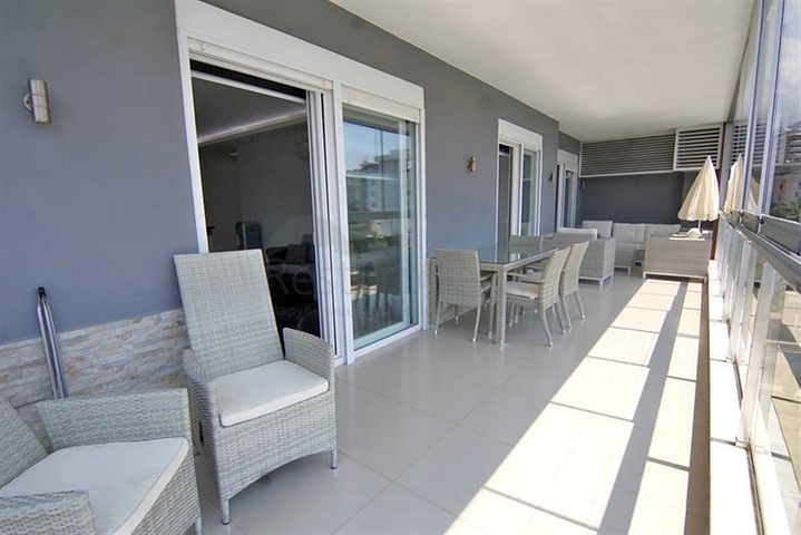 مجمع انيق في اوبا - شقة 2 غرفة وصالة مفروشة -في منطقة اوبا / الانيا 