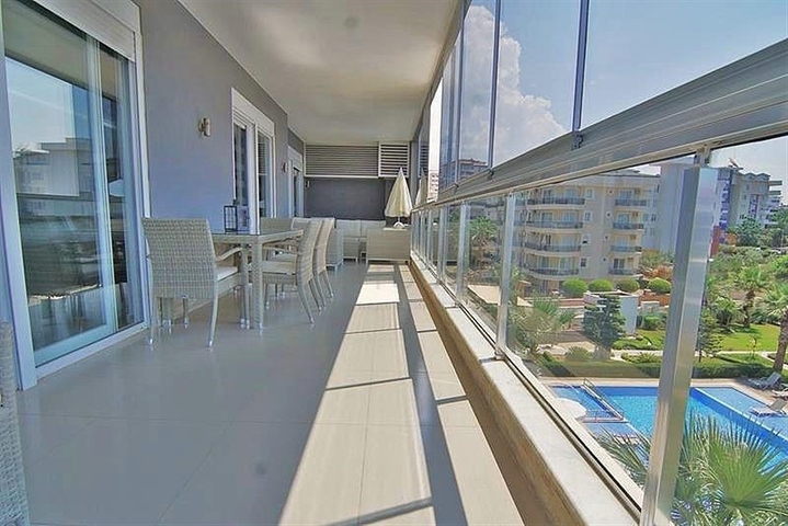 مجمع انيق في اوبا - شقة 2 غرفة وصالة مفروشة -في منطقة اوبا / الانيا 