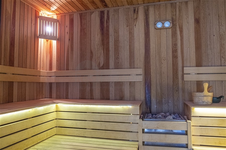 مجمع انيق في اوبا - شقة 2 غرفة وصالة مفروشة -في منطقة اوبا / الانيا 