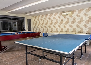 مجمع انيق في اوبا - شقة 2 غرفة وصالة مفروشة -في منطقة اوبا / الانيا 