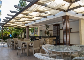 مجمع انيق في اوبا - شقة 2 غرفة وصالة مفروشة -في منطقة اوبا / الانيا 