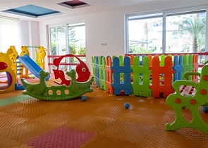 مجمع انيق في اوبا - شقة 2 غرفة وصالة مفروشة -في منطقة اوبا / الانيا 