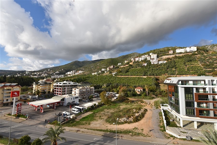 قريبة من شاطئ كليوباترا -دوبلكس 3 غرف وصالة -في مركز الانيا 