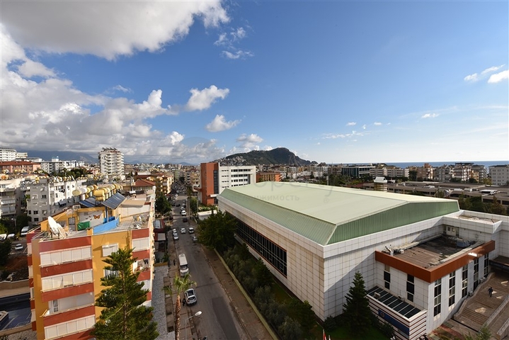 قريبة من شاطئ كليوباترا -دوبلكس 3 غرف وصالة -في مركز الانيا 