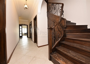 قريبة من شاطئ كليوباترا -دوبلكس 3 غرف وصالة -في مركز الانيا 