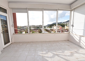 قريبة من شاطئ كليوباترا -دوبلكس 3 غرف وصالة -في مركز الانيا 