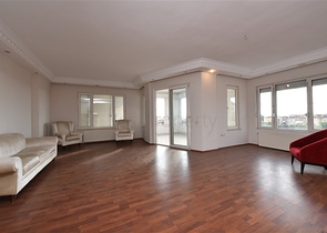 قريبة من شاطئ كليوباترا -دوبلكس 3 غرف وصالة -في مركز الانيا 