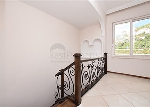 قريبة من شاطئ كليوباترا -دوبلكس 3 غرف وصالة -في مركز الانيا 