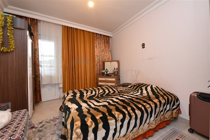 شقة بسعر مناسب في الانيا - غرفتين وصالة مفروشة -ضمن منطقة افسلار 