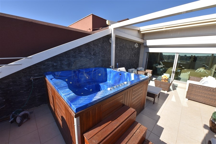 دوبلكس عائلية واسعة  - 5 غرف وصالة -في جيكجلي / الانيا 